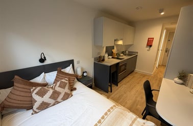 St James Boulevard, Newcastle Upon Tyne, Newcastle - Image 2